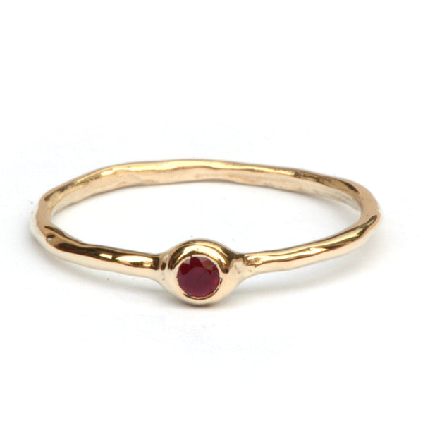 Millie ring met robijn