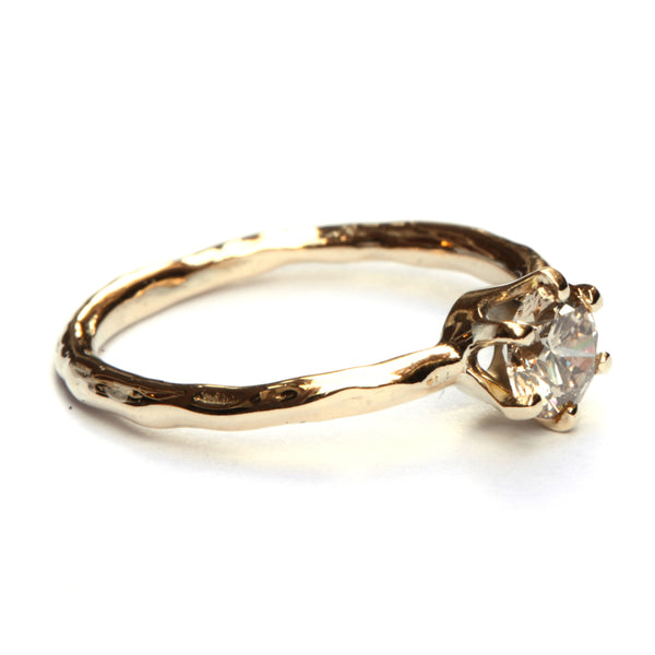Ring met champagnediamant