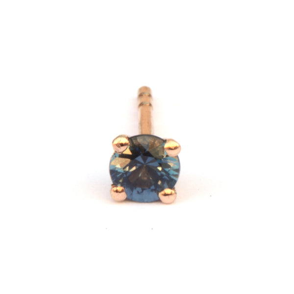 Single earring spinel