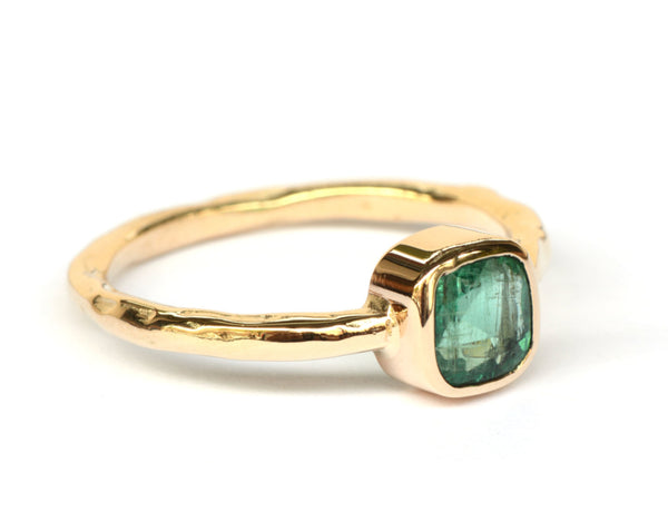 Ring met smaragd