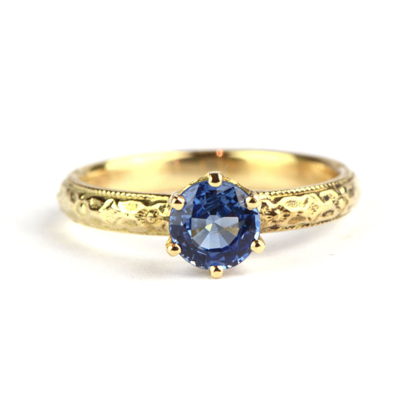 Ring met Ceylon saffier