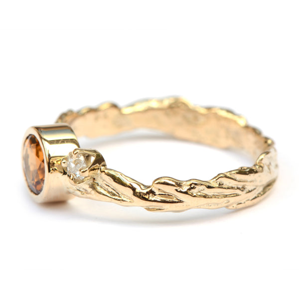 Grashalmring met toermalijn en diamant