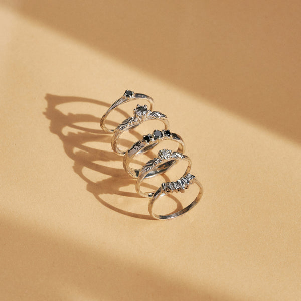 Willa ring met zwarte diamant