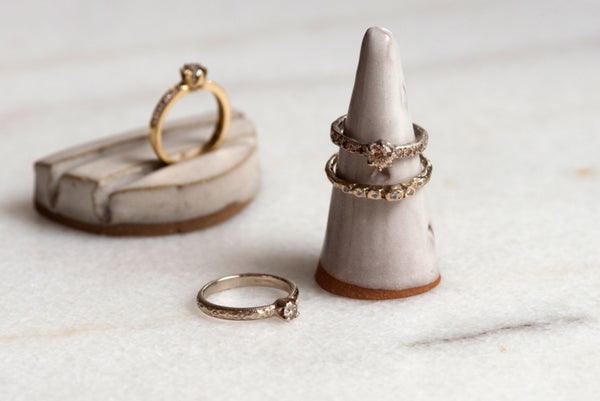 Rotsjesring met diamanten