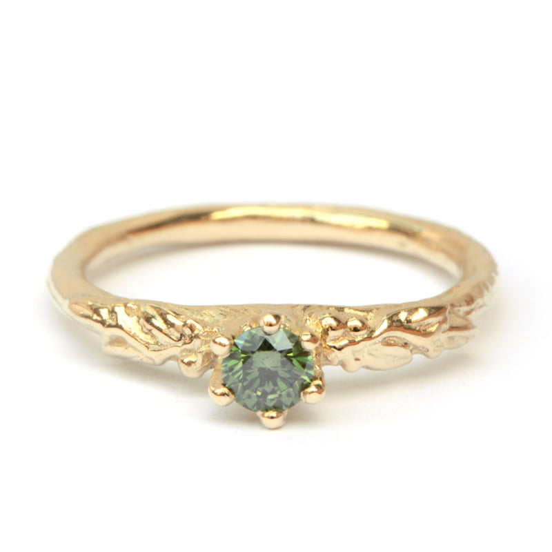 Ring Amélie met groene diamant