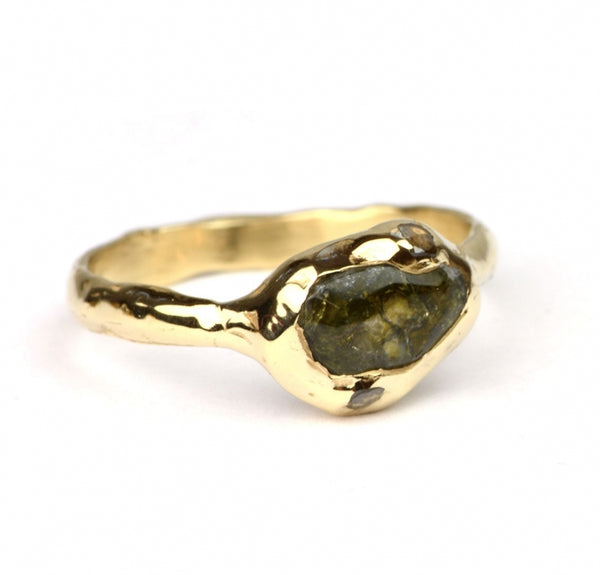Ring met donkergroene toermalijn