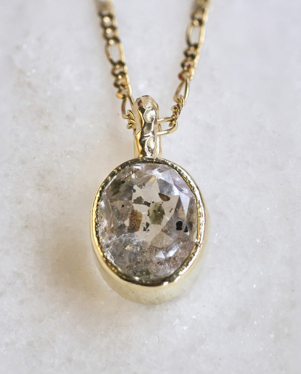 Ketting met rutielkwarts
