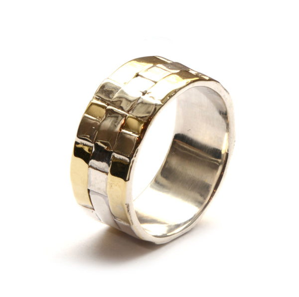 Ring woven