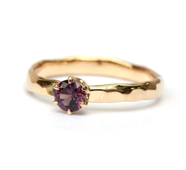 Ring met spinel