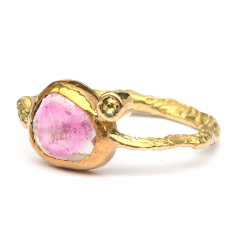Ring met roze toermalijnplakje