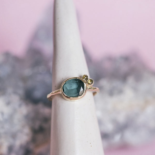Ring met toermalijn en diamanten