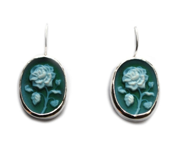 Oorhangers met groene bloemcamees