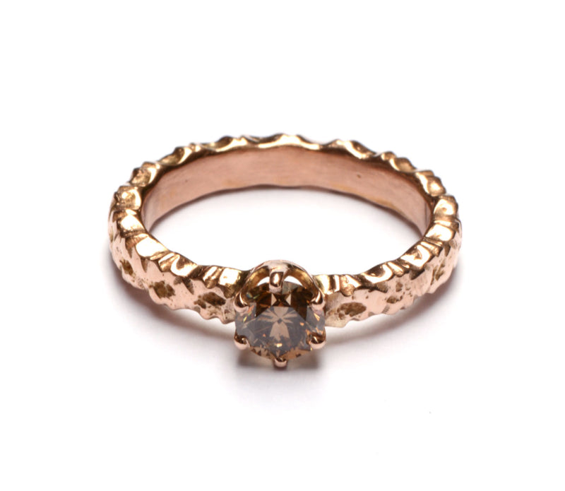 Rosegouden ring met chocolate diamant