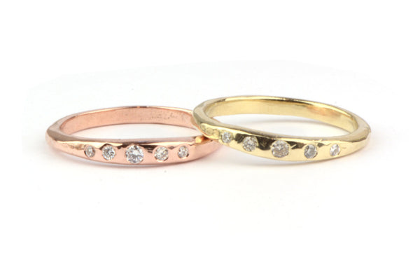 Rosegouden ring met vijf diamantjes