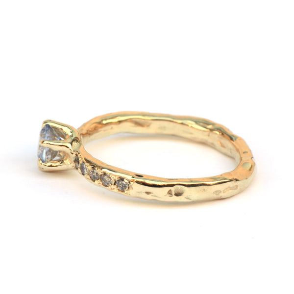 Unieke verlovingsring met saffier en diamanten
