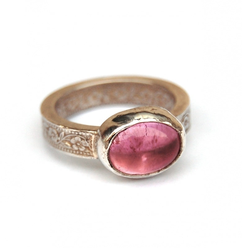 Ring roze ovale tourmalijn