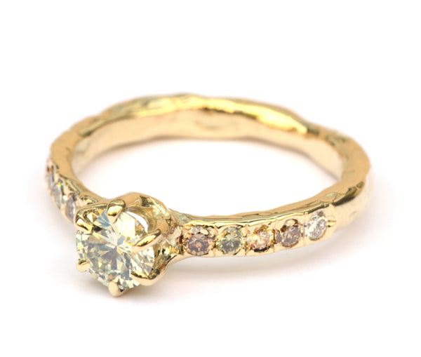 Sprankelende ring met light fancy diamanten