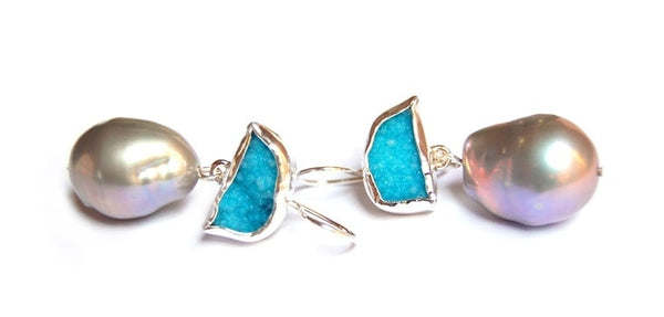 Oorhangers blauwe calciet en parels