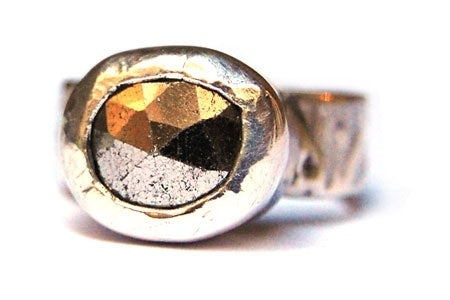 Zilveren geoxideerde ring met pyriet