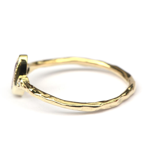 Ring met roze saffier en diamantjes