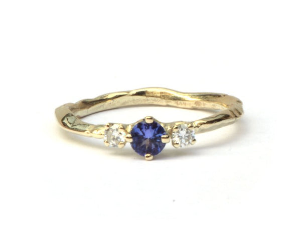 Ring met tanzaniet en diamant