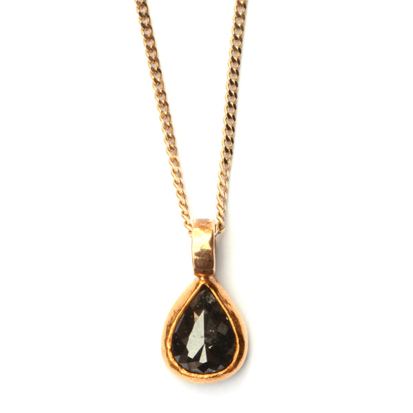 Hanger met druppeldiamant