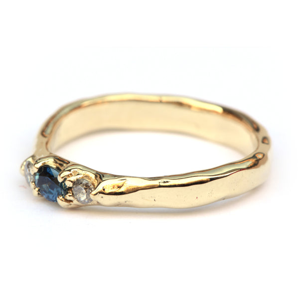 Robuuste ring met saffier en diamant