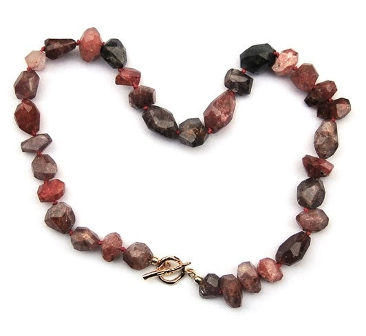 Collier spinel