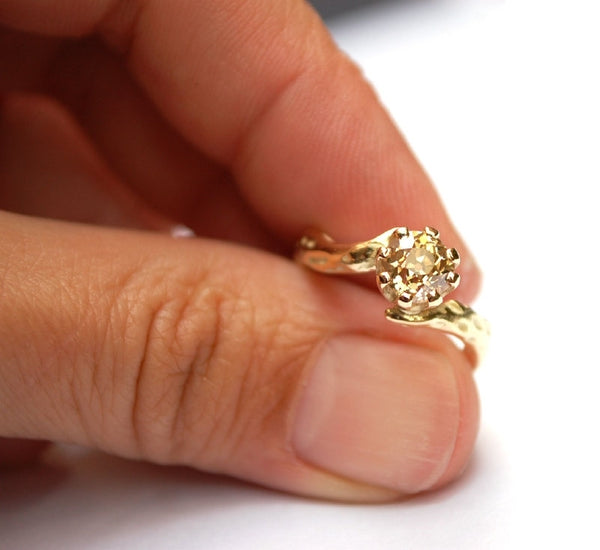Verlovingsring met antieke diamant