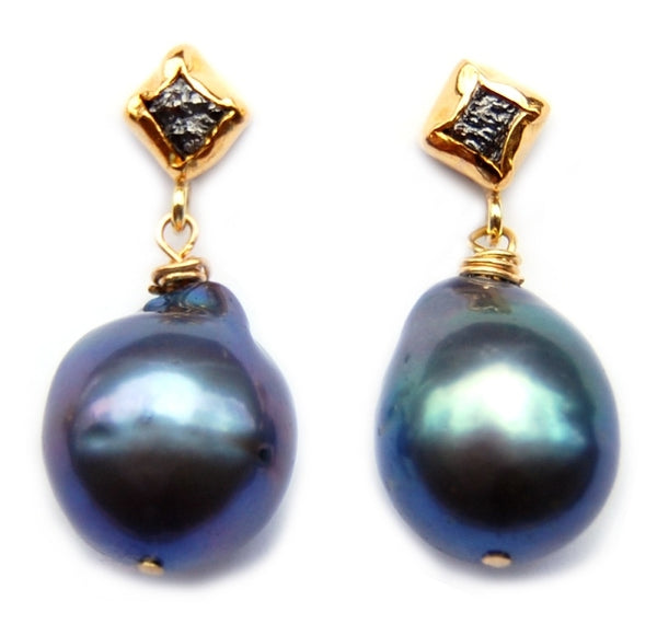 Oorstekers met vierkante diamant en parels