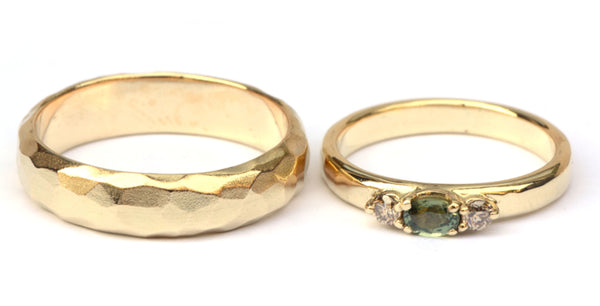 Trouwringenset met groene saffier en bruine diamant