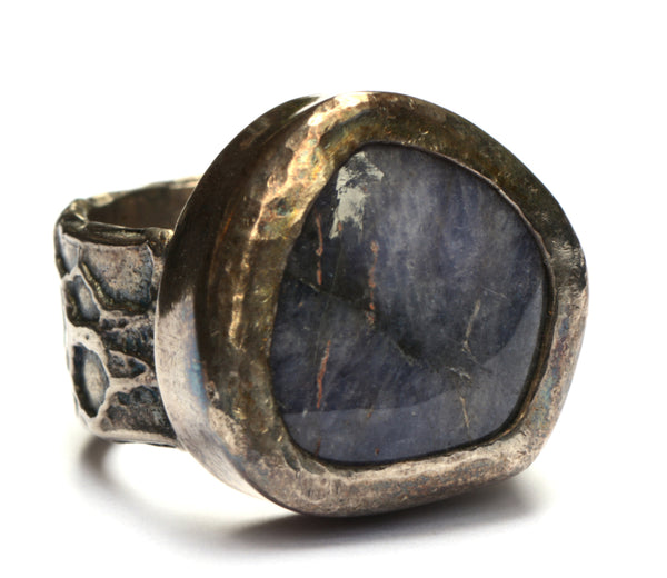 Ring met grote tanzaniet