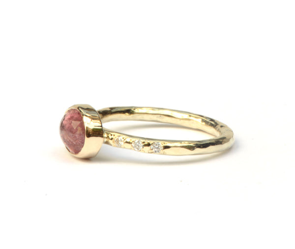 Ring met warmroze toermalijn en diamanten