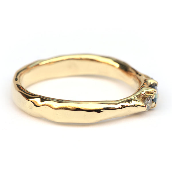 Robuuste ring met saffier en diamant