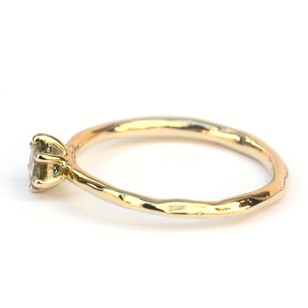 Ring met lichtgroene toermalijn