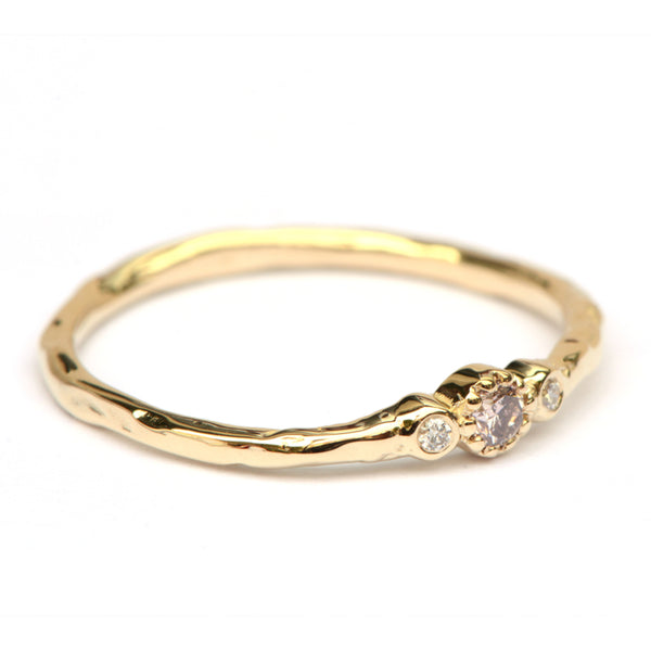 Minnie ring met pinkish brown diamant