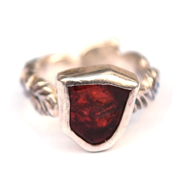 Ring met blaadjes en roze tourmalijn