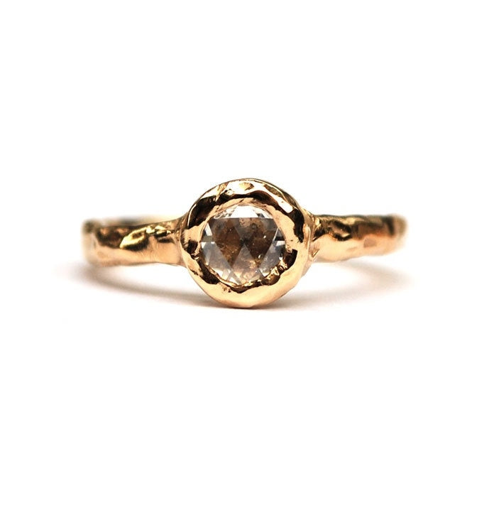 Ring met ronde roosdiamant