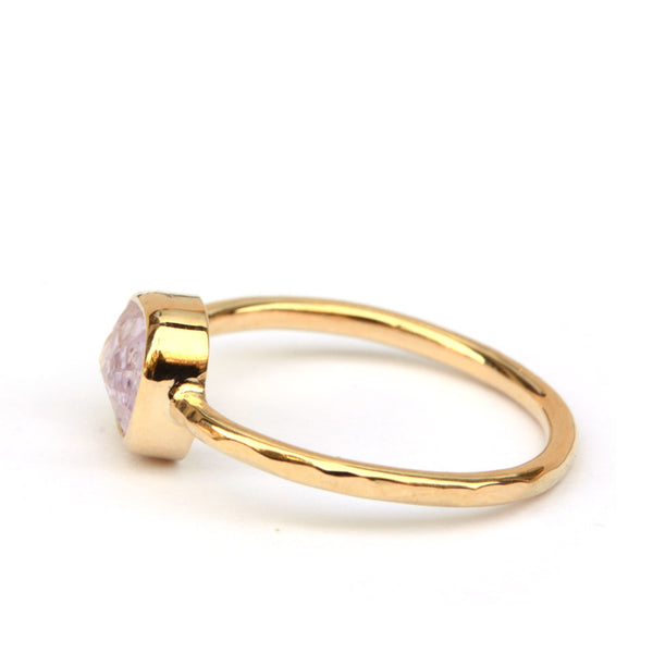 Ring met lila spinel