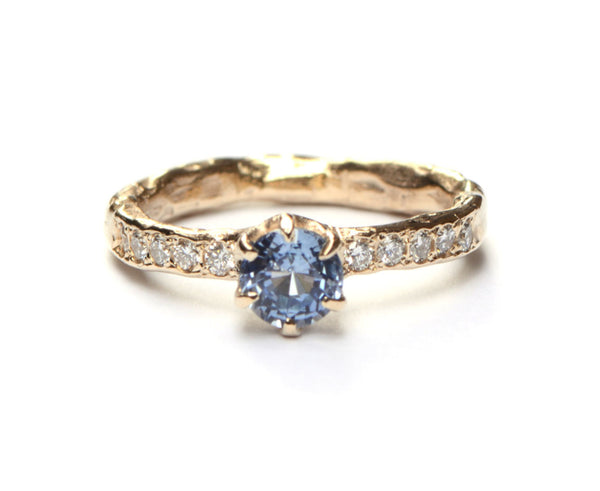 Koninklijke ring met saffier