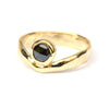 Ring met zwarte diamant gemaakt van erfstuk