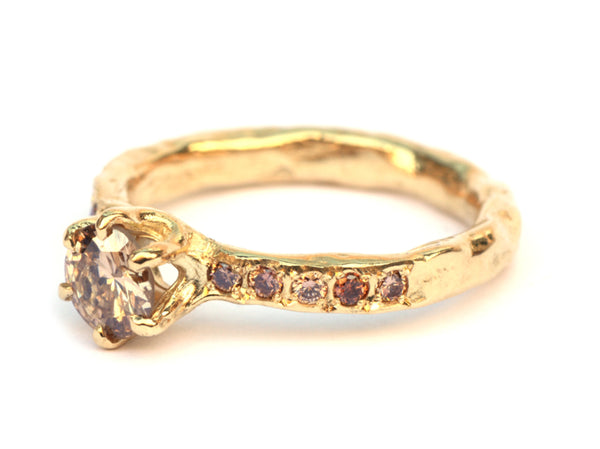 Ring met cinnamon diamanten