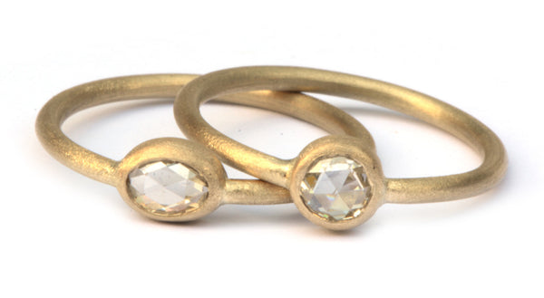 Ring met ovale roos geslepen diamant