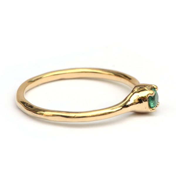 Polly ring met smaragd