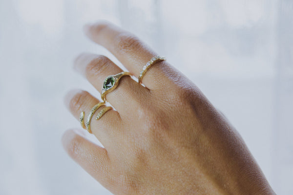 Rotsjesring met diamanten