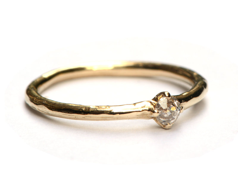 Ring met antieke diamant