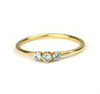 Fijne ring met ijsblauwe diamanten