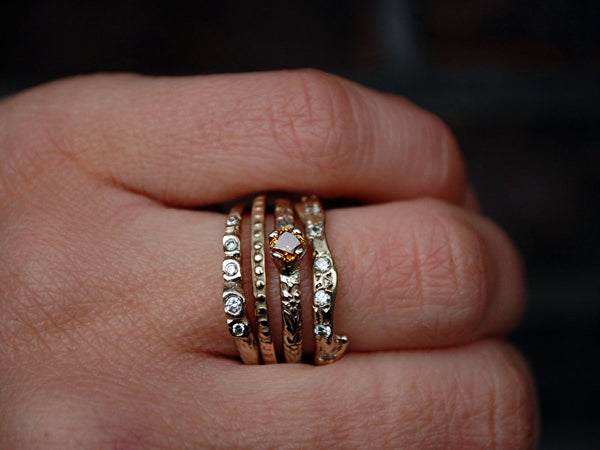 Witgouden ring met cognac diamant