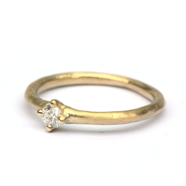 Moderne trouwringenset met diamant