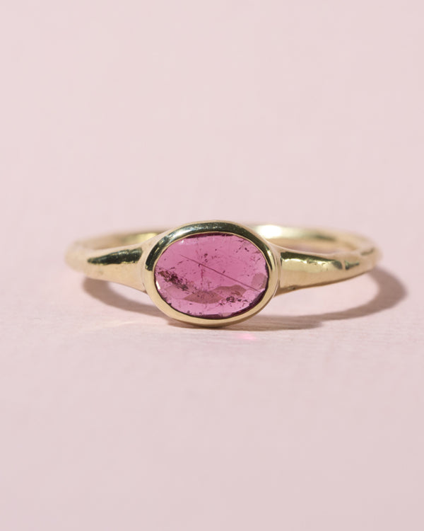 Ring met roze toermalijn